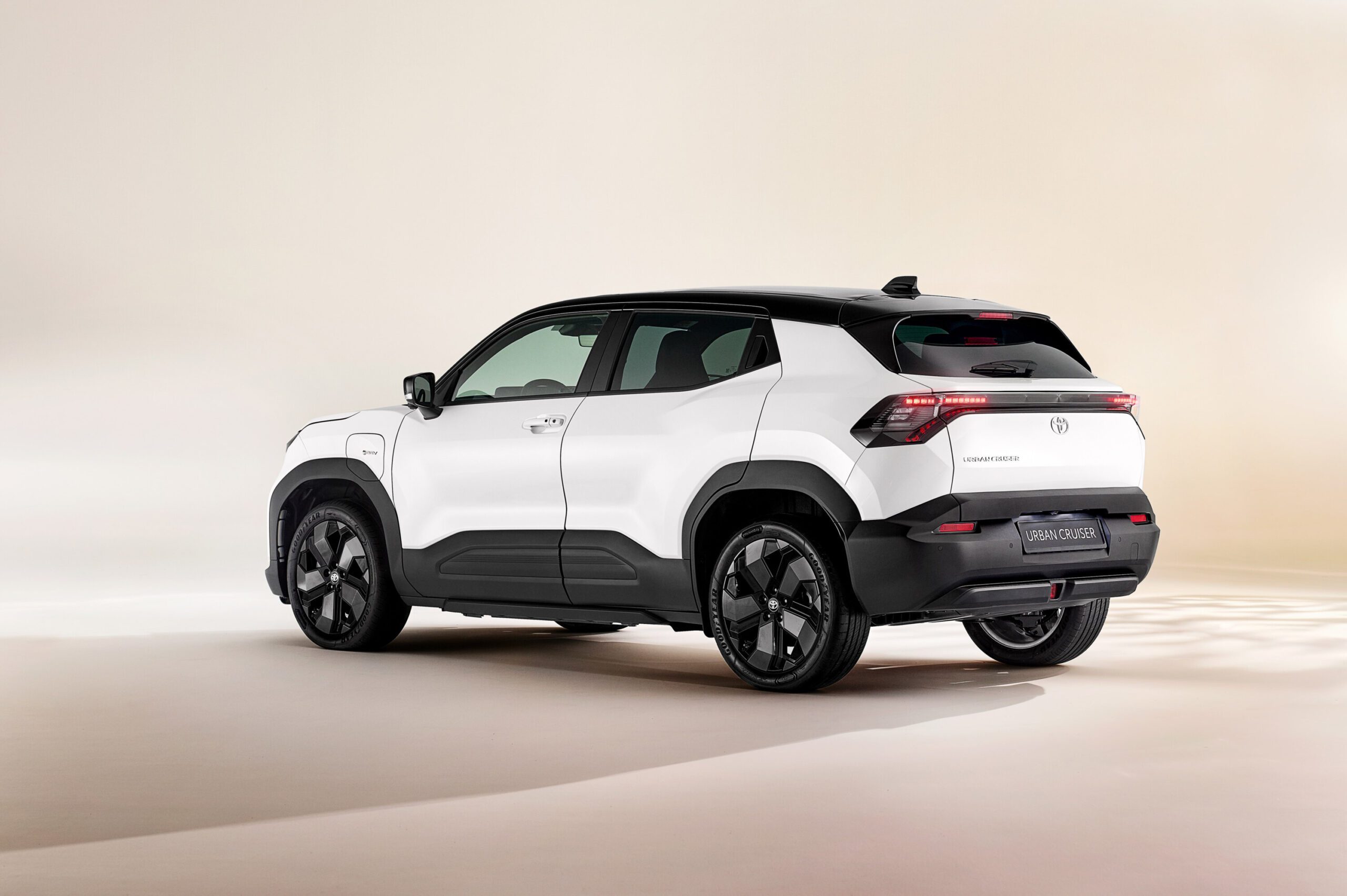 Toyota Urban Cruiser EV achterkant
