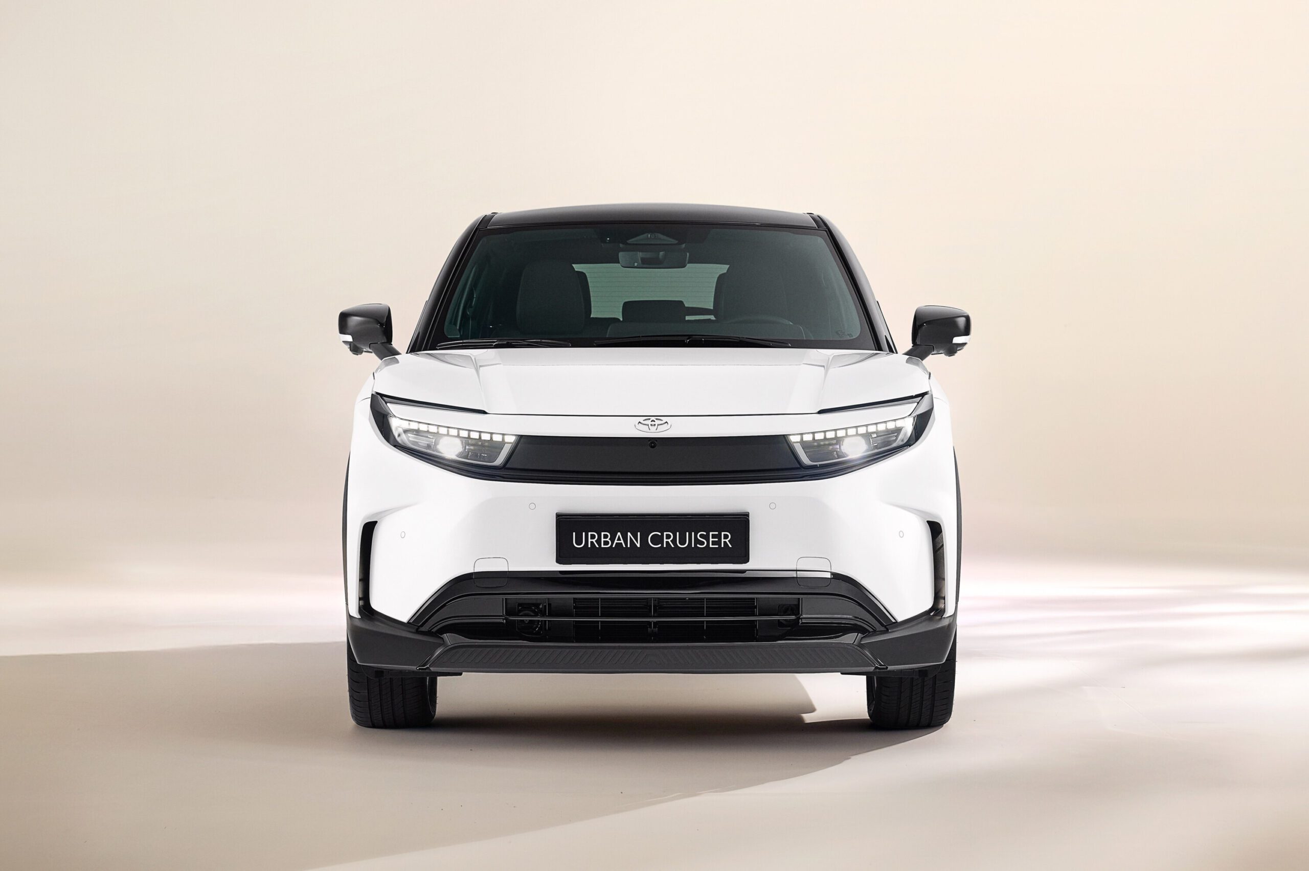 Toyota Urban Cruiser EV Kooijman Autogroep
