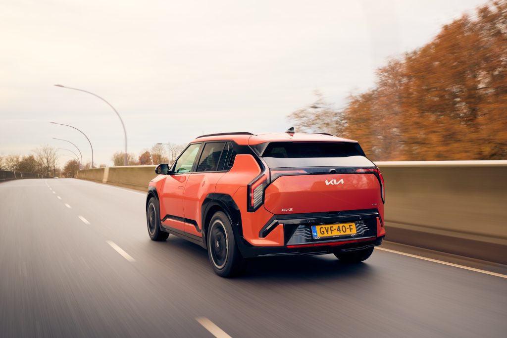 Kia EV3 achter aanzicht