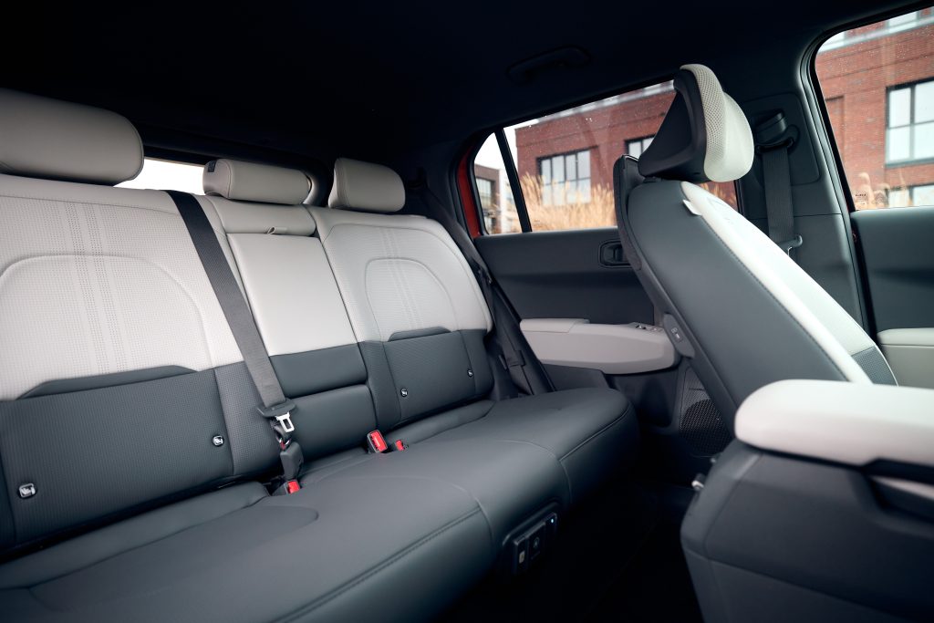 Kia EV3 achter interieur