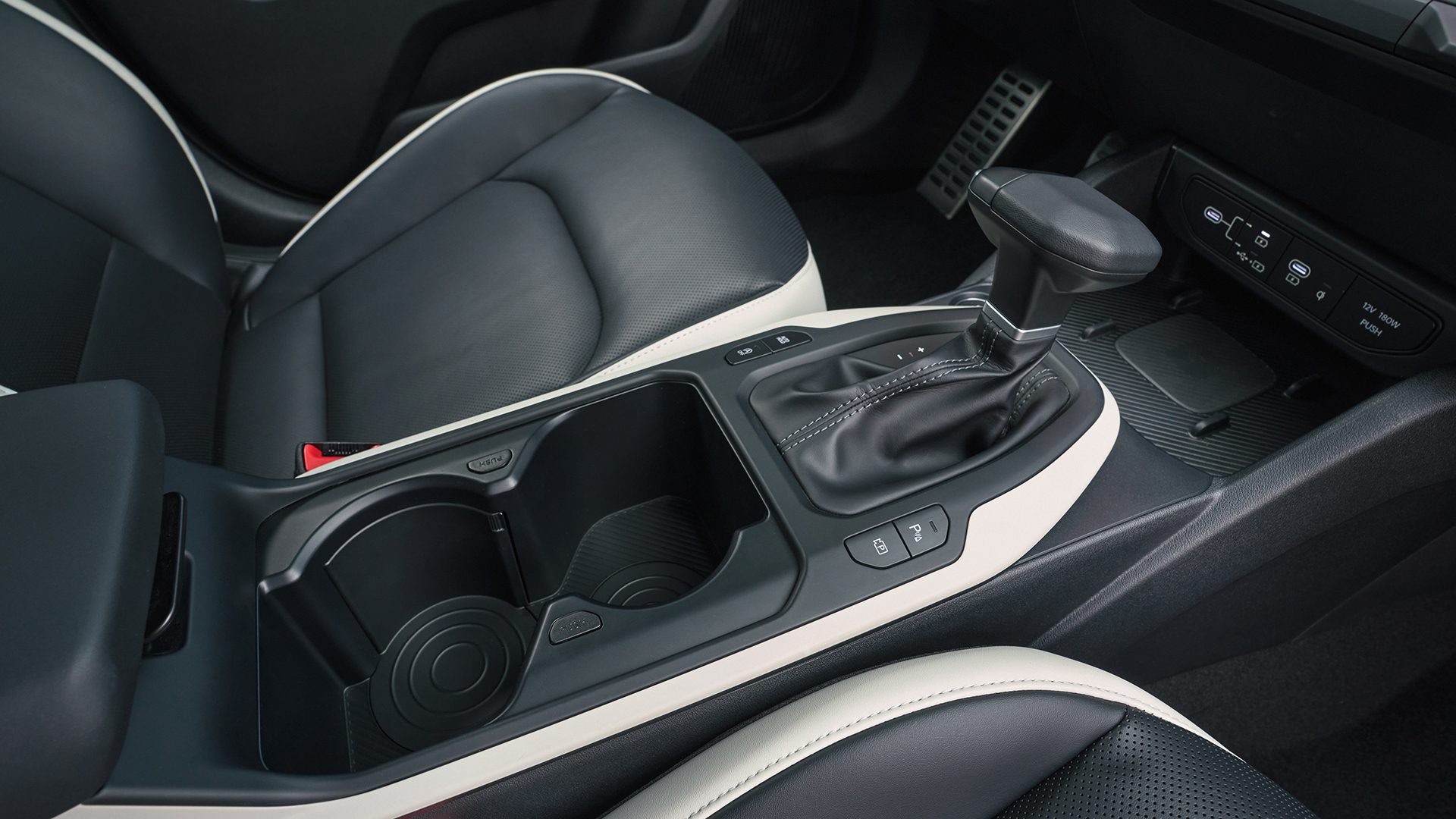 Kia K4 interieur
