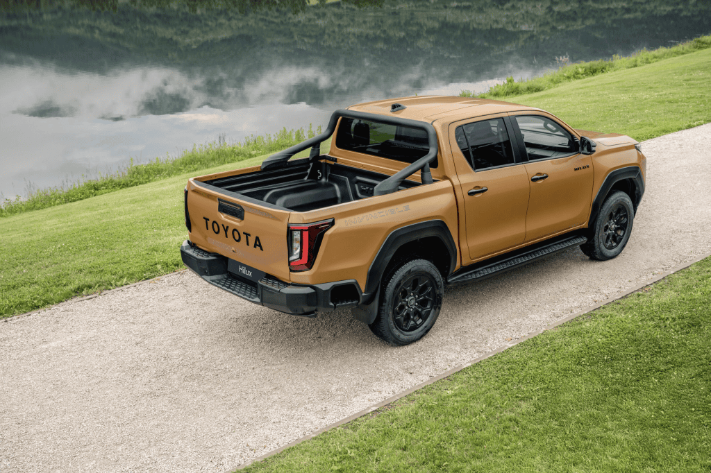 Toyota Hilux Hybrid 48V