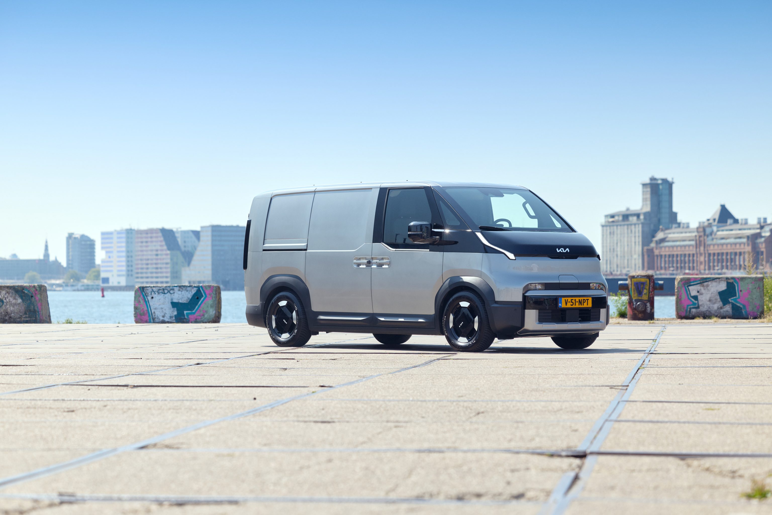 Kia Pv5