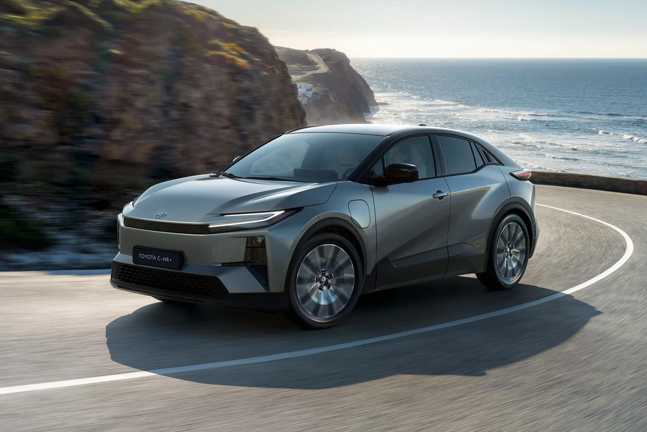 Toyota C-HR+