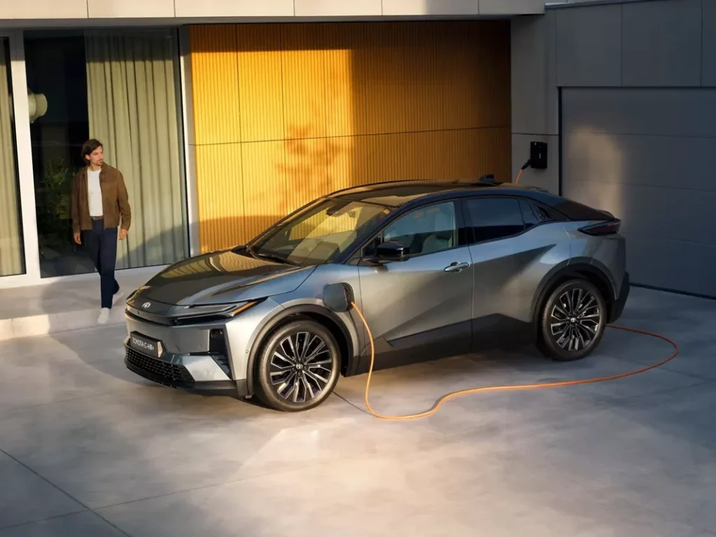 Toyota C-HR+