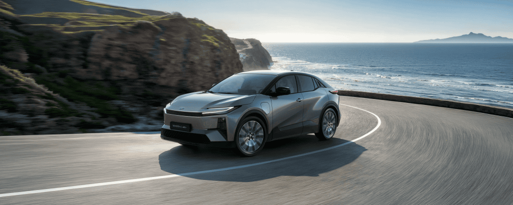 Toyota C-HR+ actie header