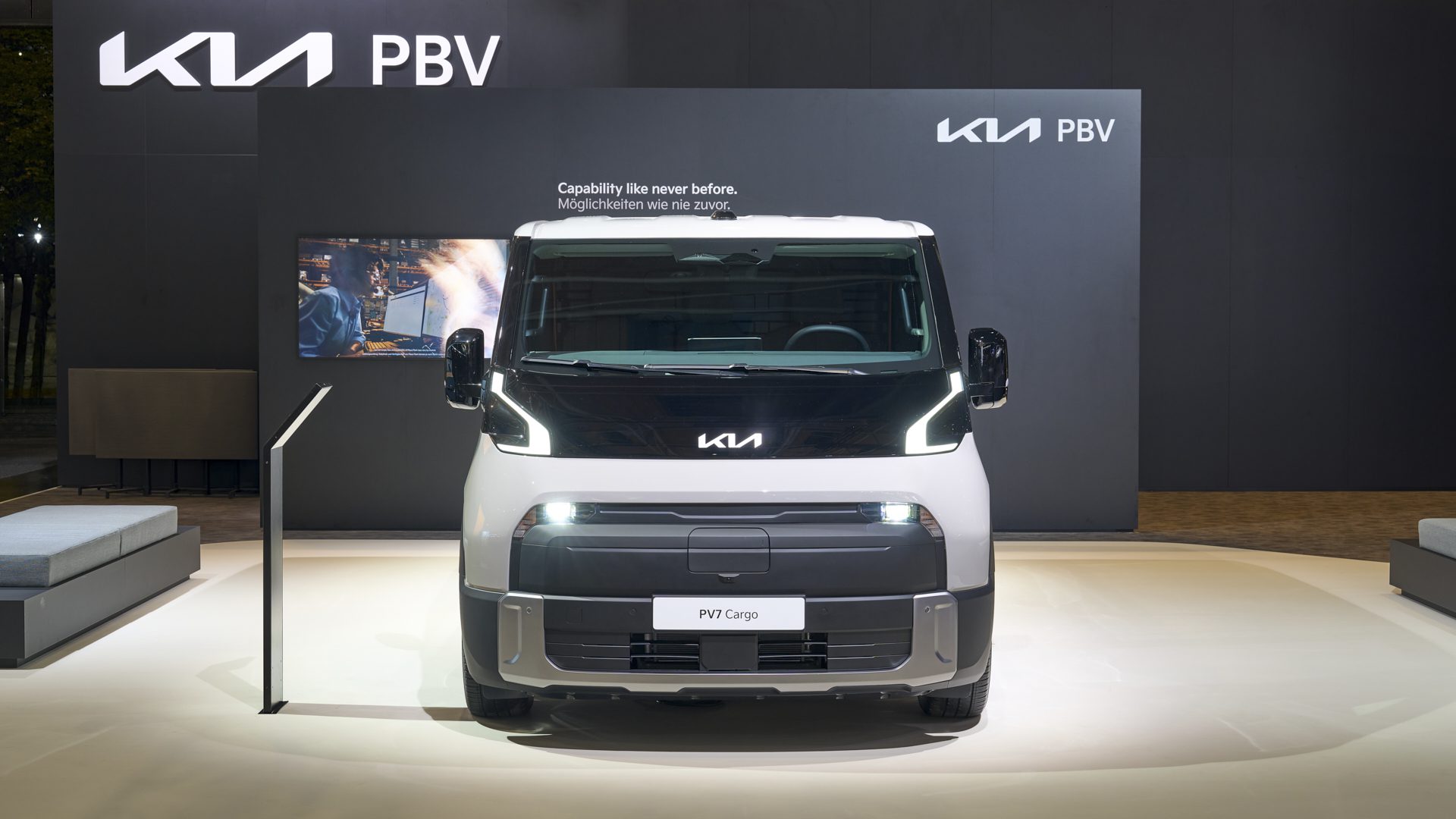 Kia PV7