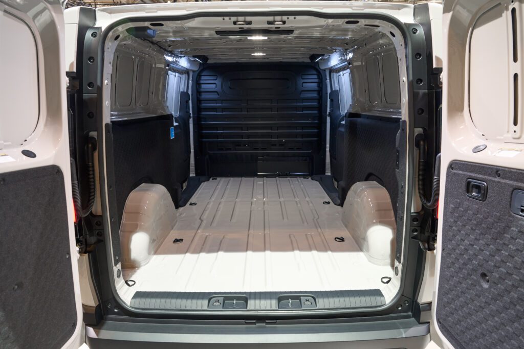 Kia PV7