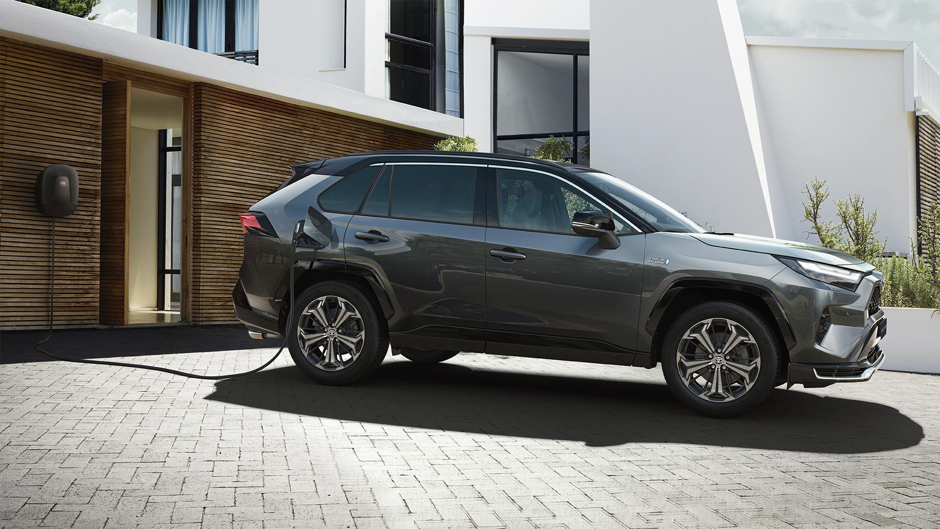 RAV4 Plug-in Hybrid charge