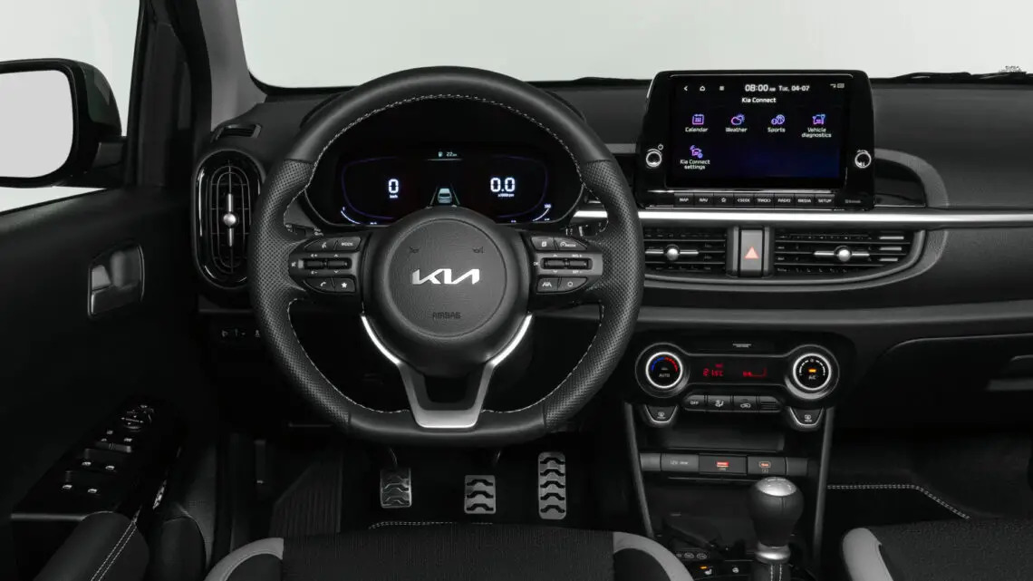 Kia Picanto 2024 interieur dashboard en stuur 
