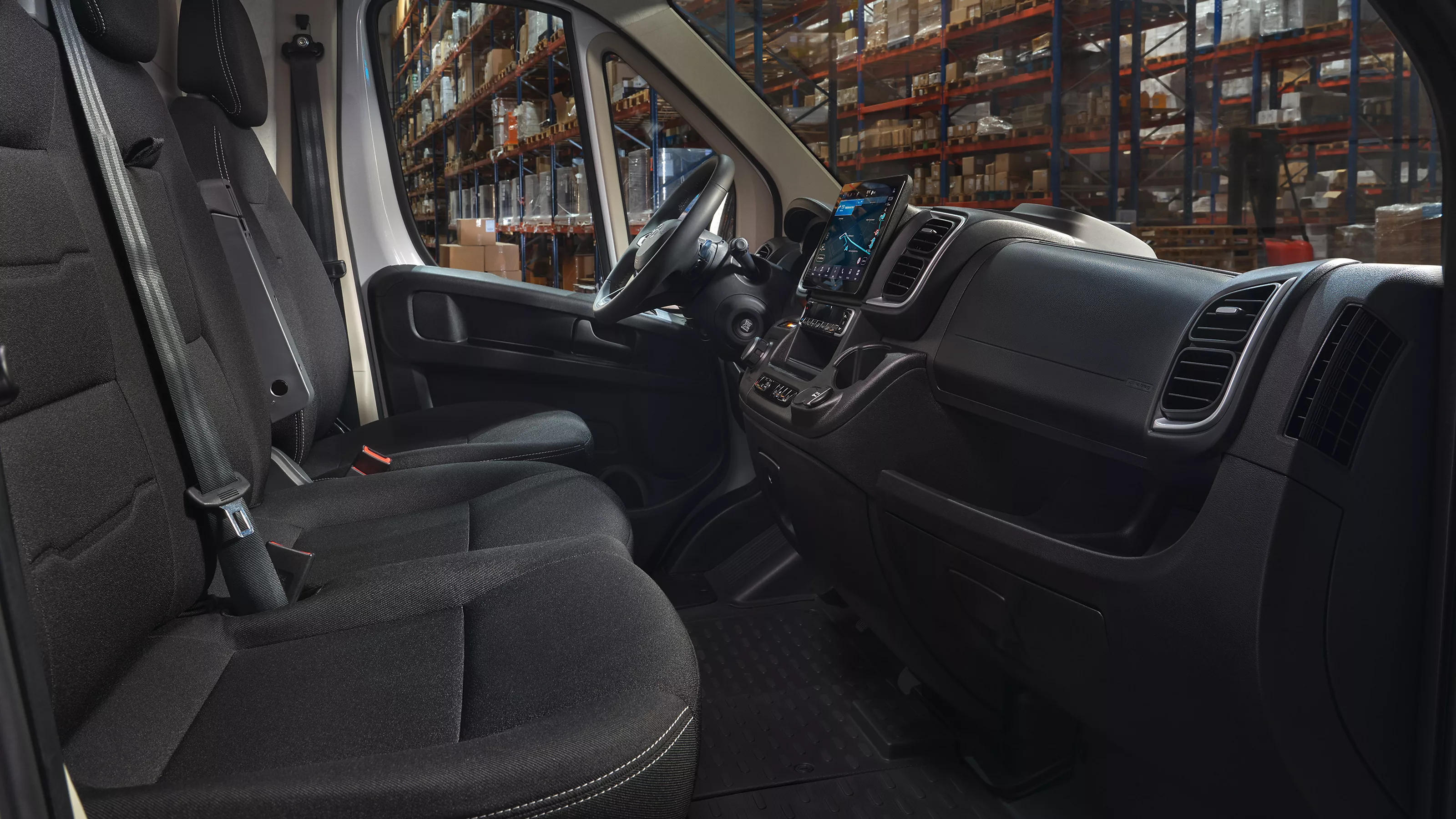 Toyota Proace Max interieur Kooijman Autogroep