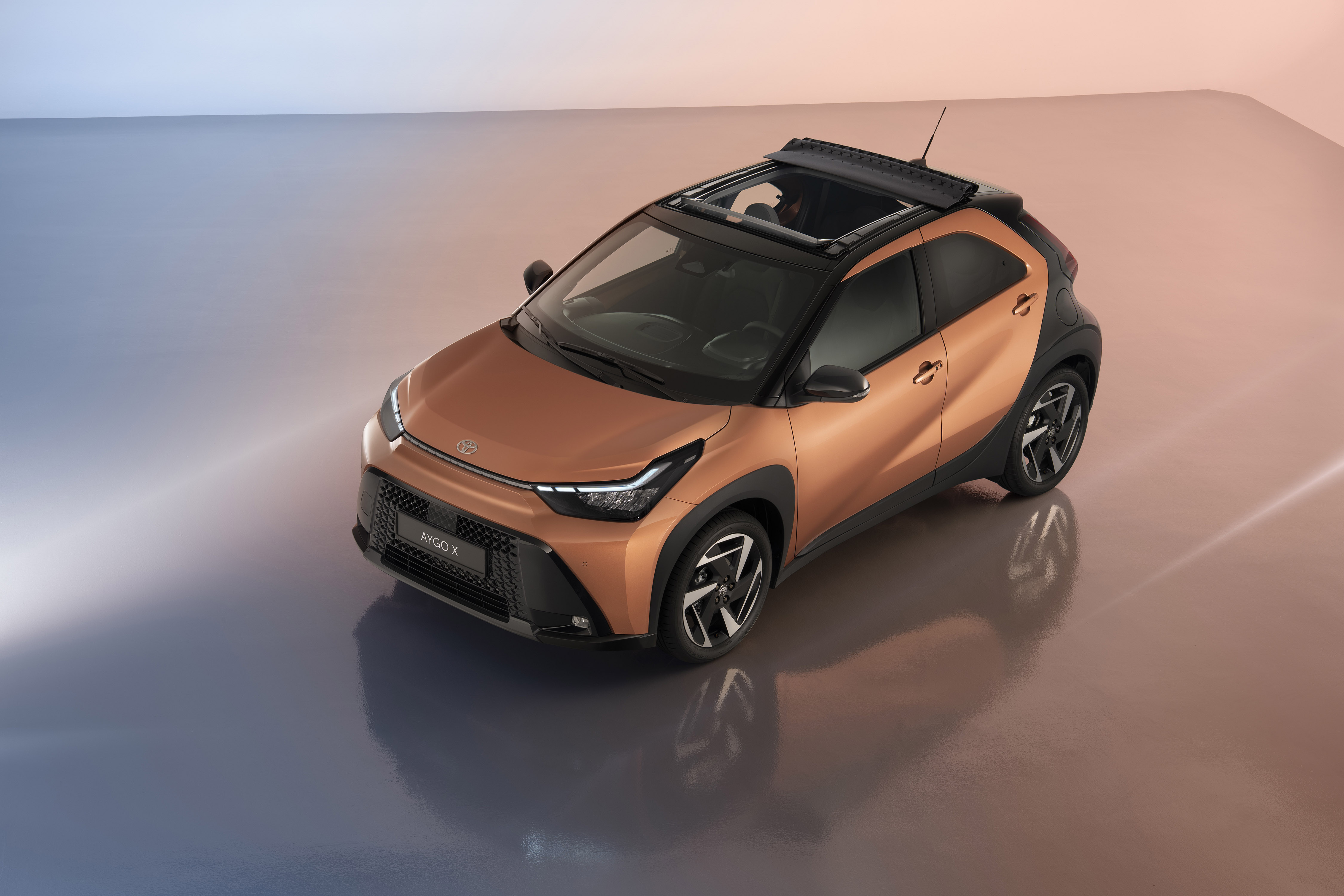 De nieuwe Toyota Aygo X Hybrid bovenaanzicht