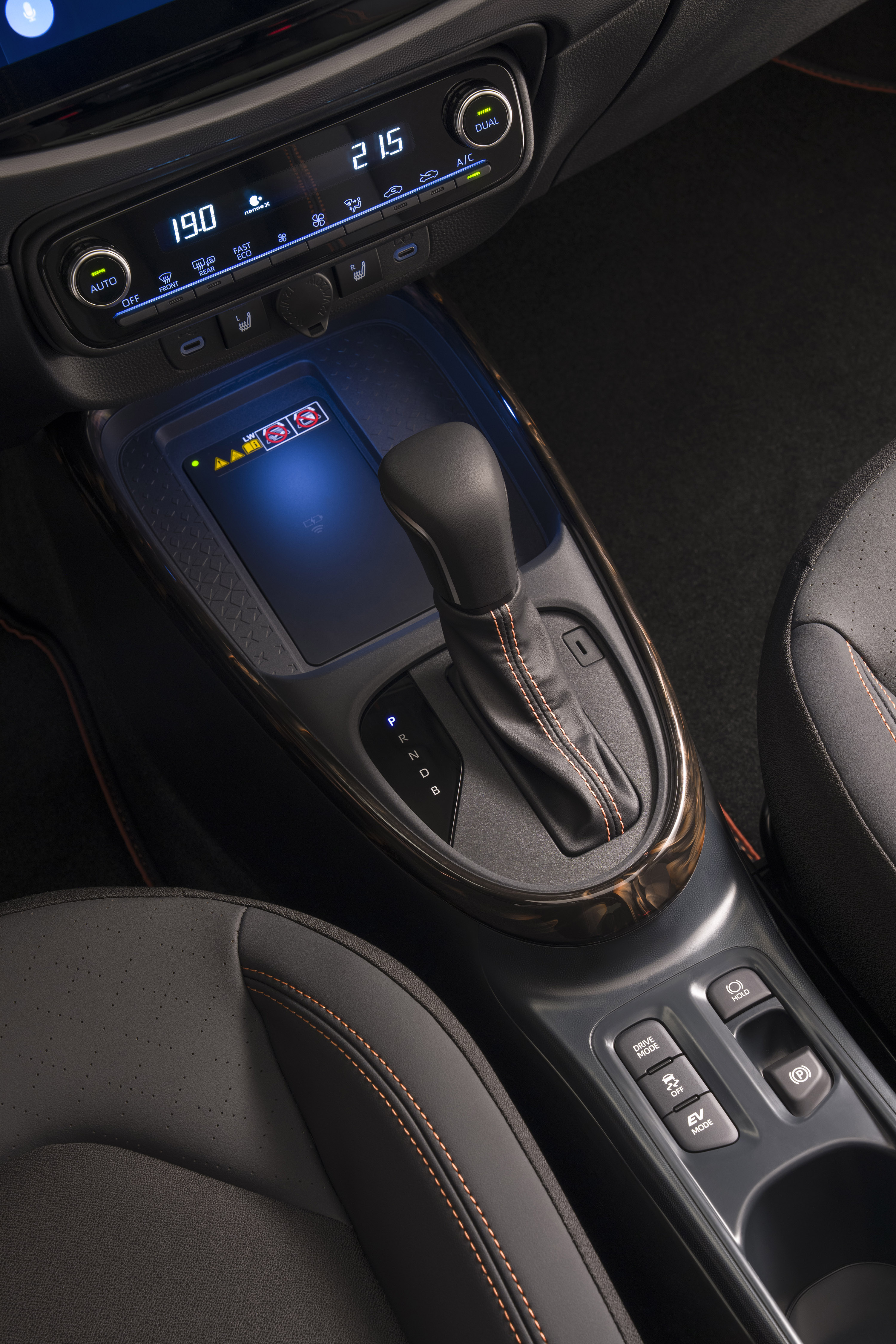 De nieuwe Toyota Aygo X Hybrid interieur