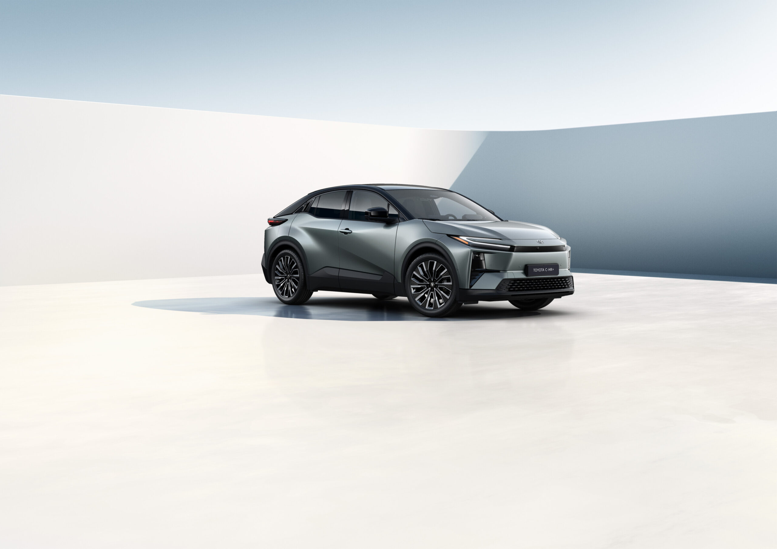 Toyota C-HR+
