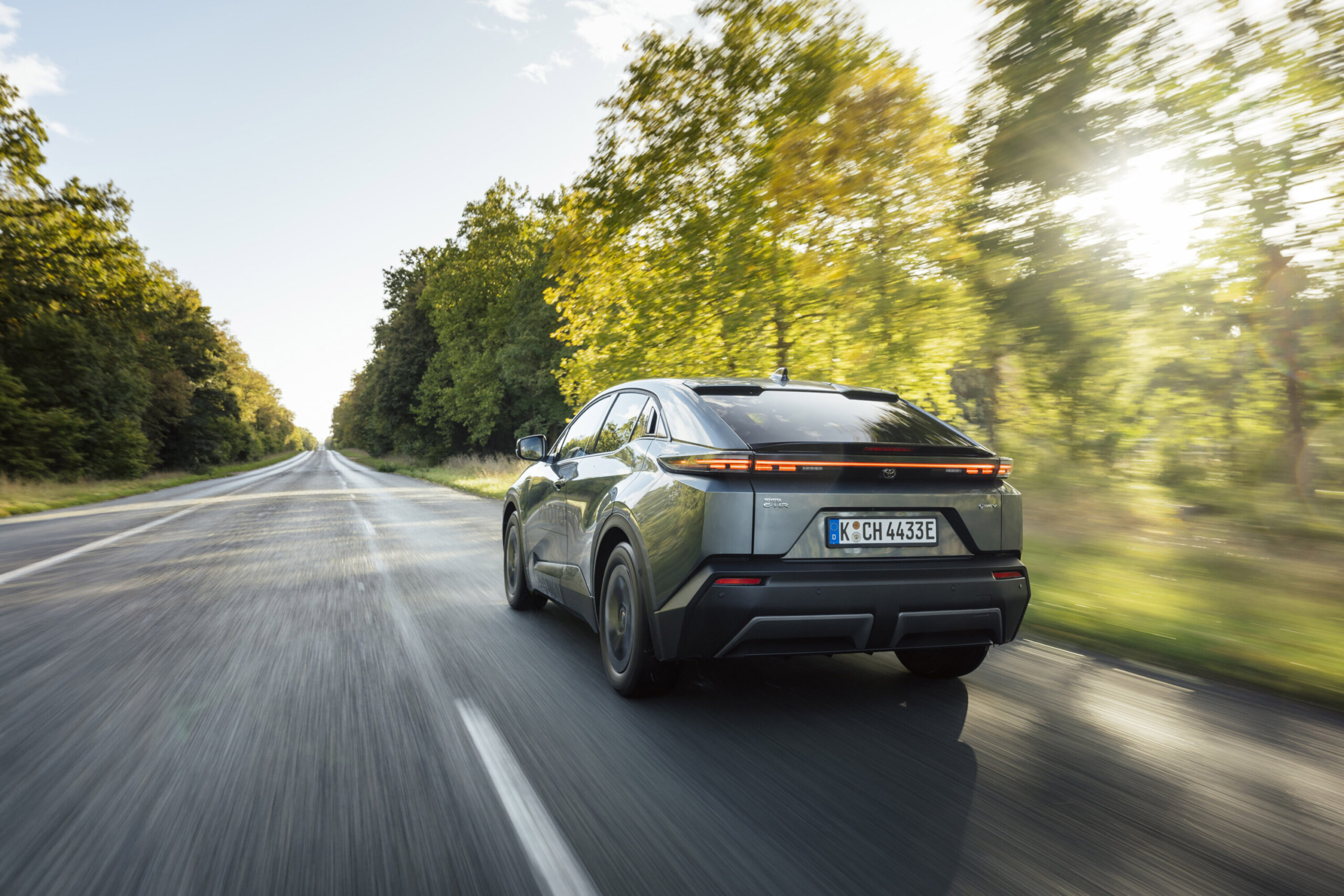 Toyota C-HR+