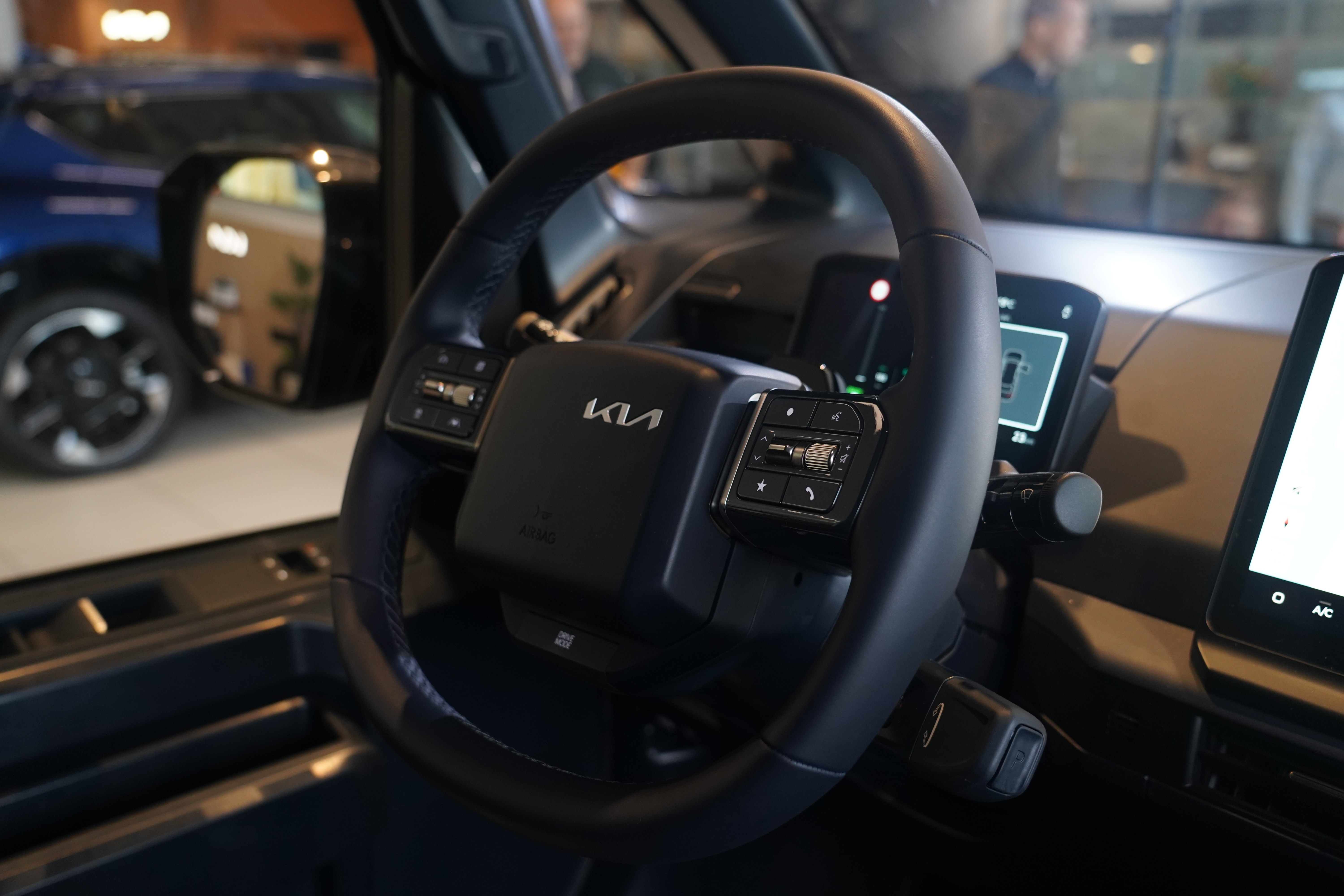 kia pv5 cargo stuur
