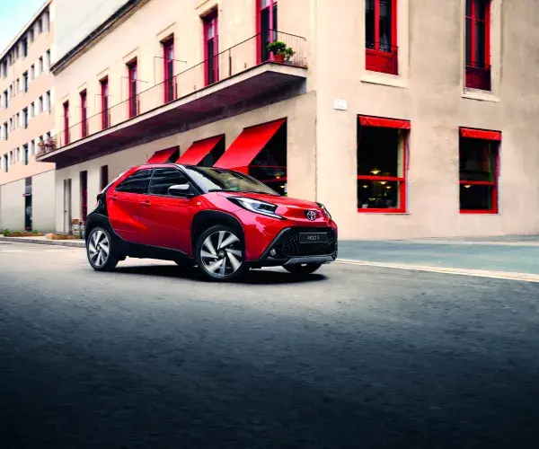 Aygo X rood