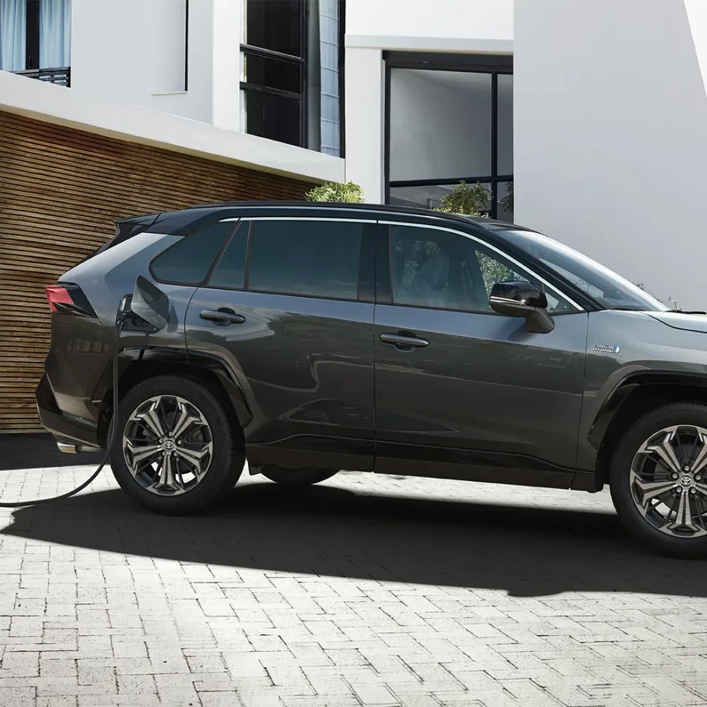RAV4 Plug-in Hybrid charge