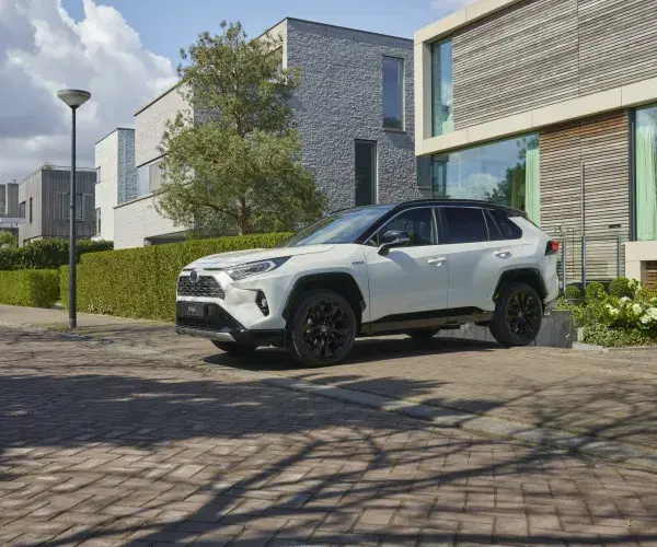 RAV4