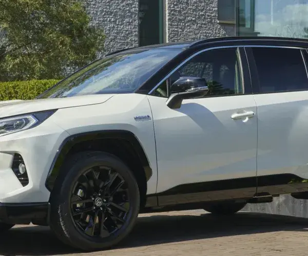 RAV4 banner kooijman autogroep