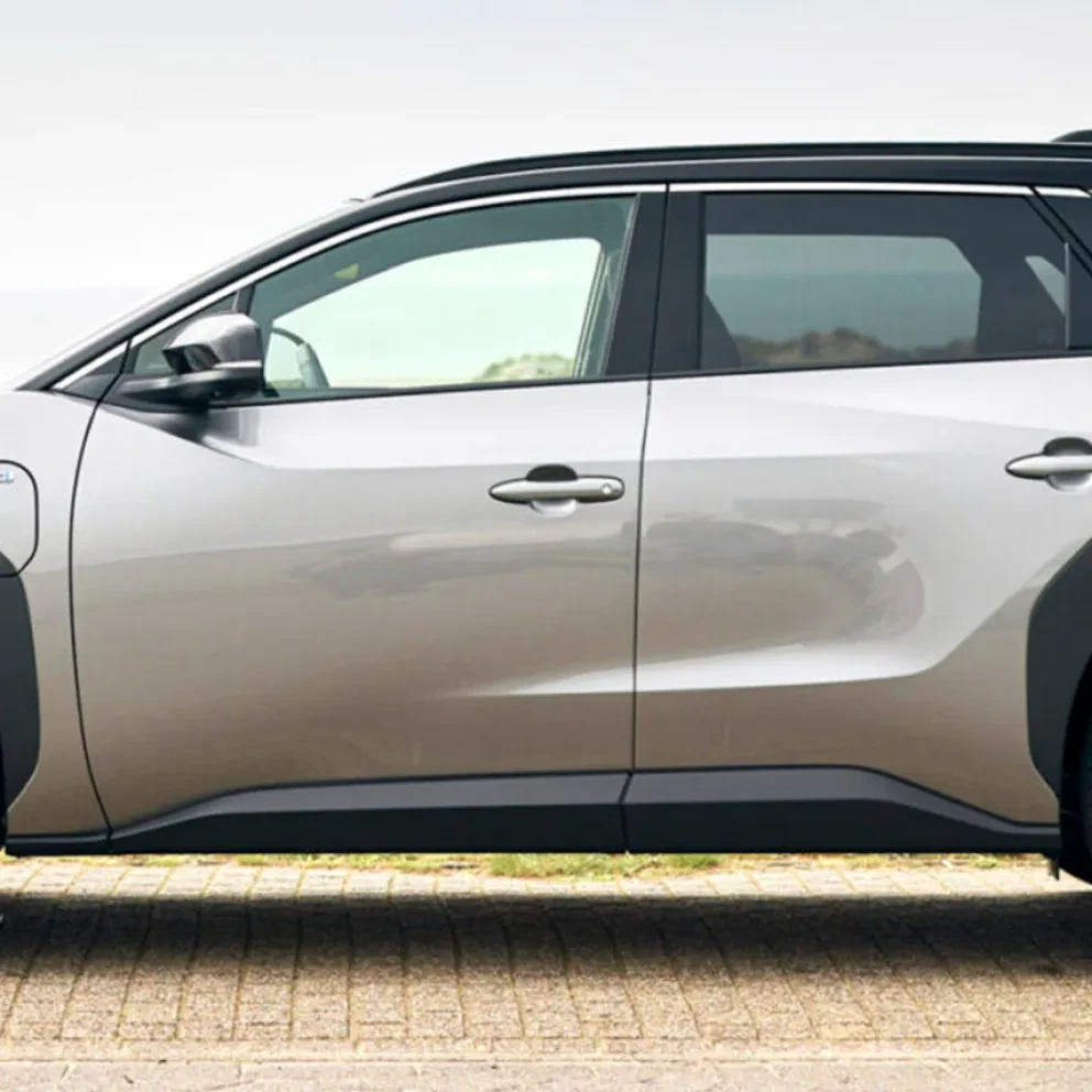 bZ4X banner kooijman autogroep