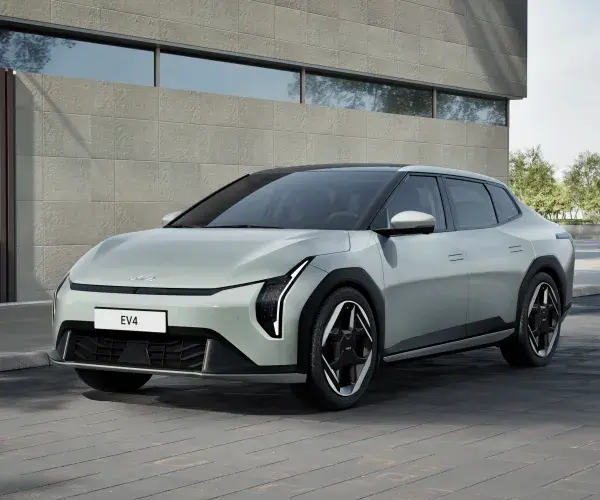 kia ev4 gt line kooijman autogroep voorzij aanzicht metallic.png