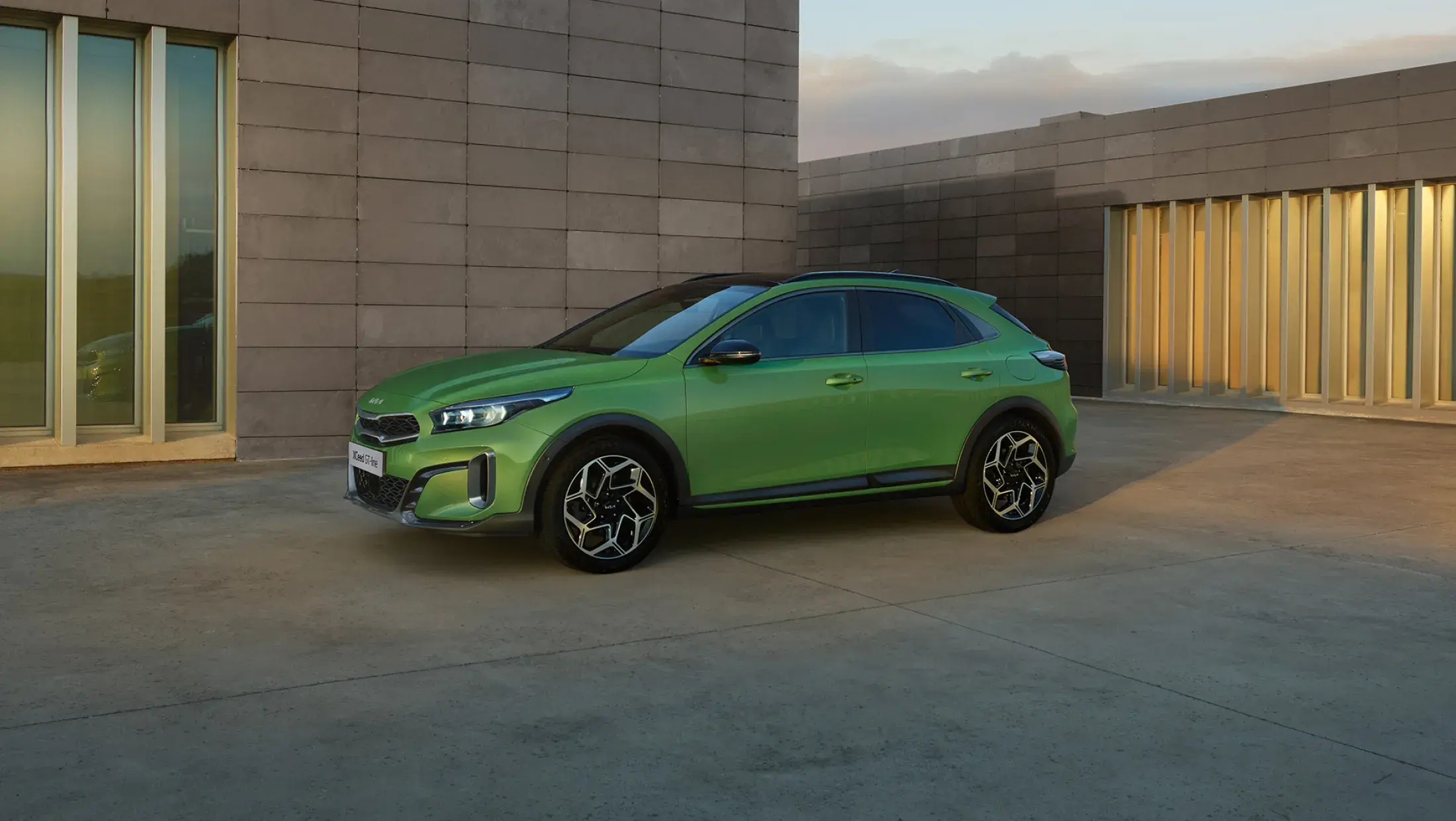 XCeed spirit green zijkant