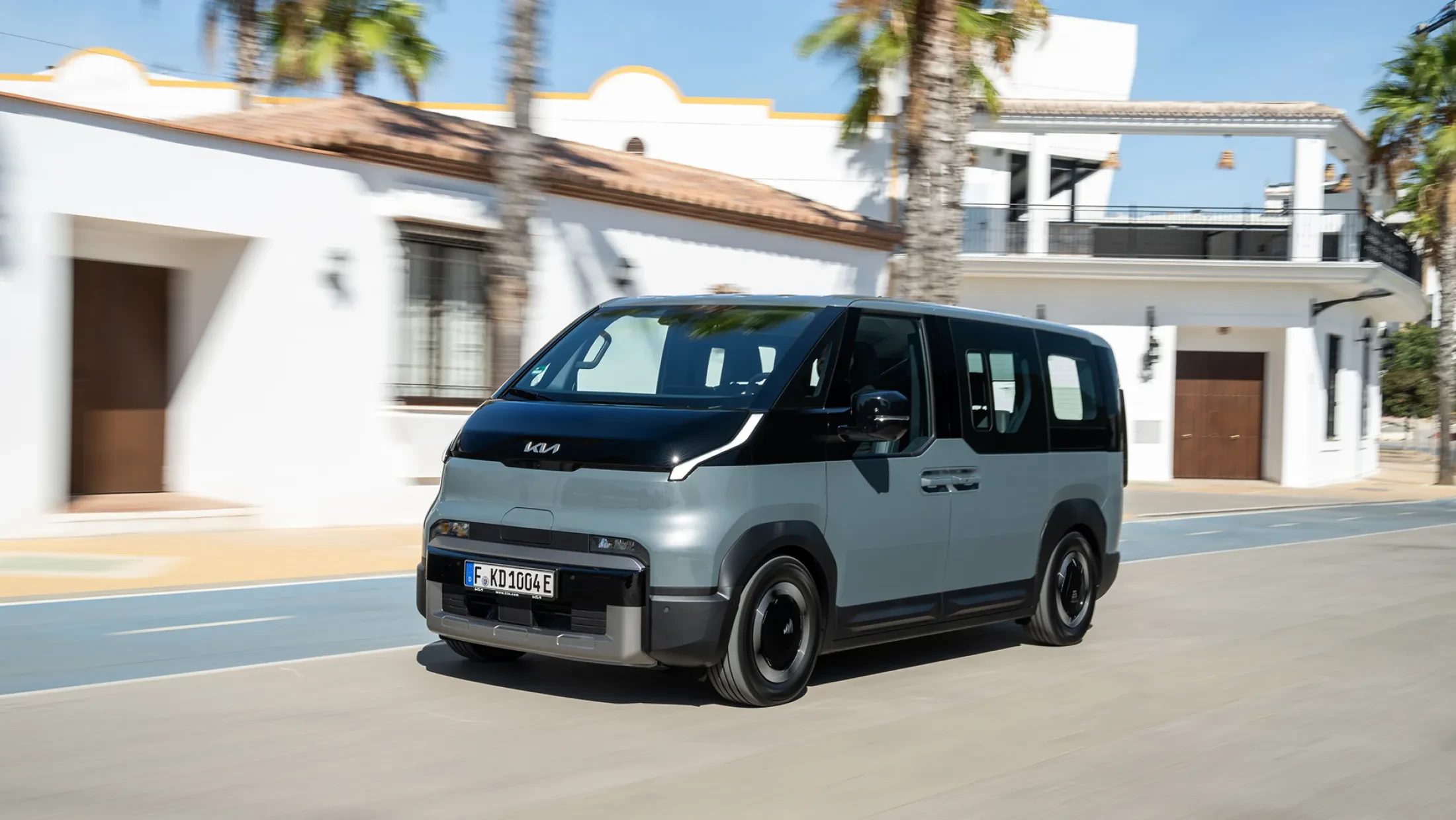 Kia PV5 Passenger voorkant