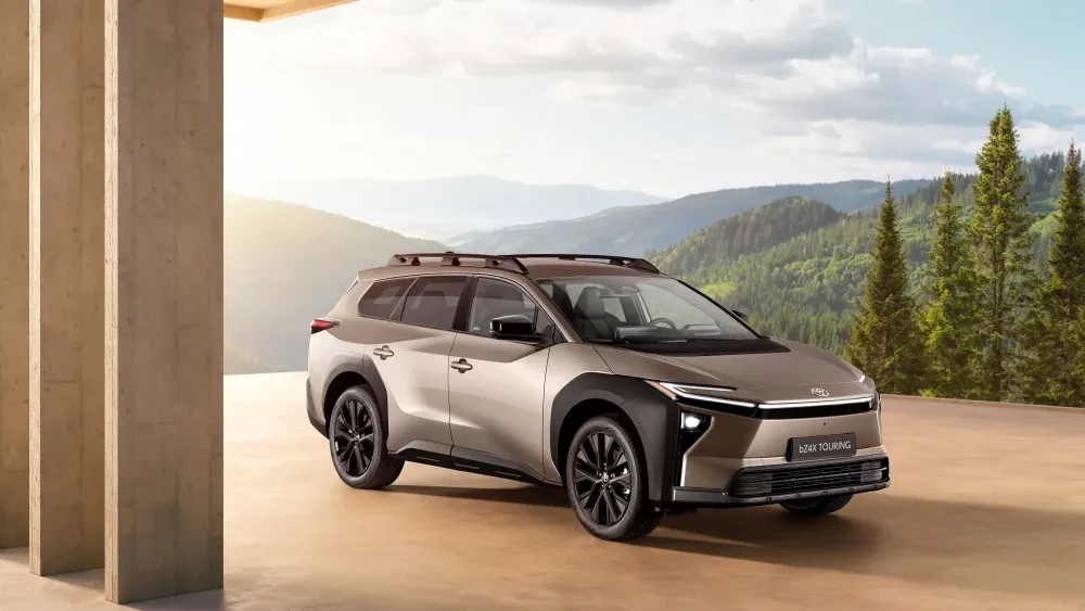 toyota bz4x touring 2026 voorkant zijkant