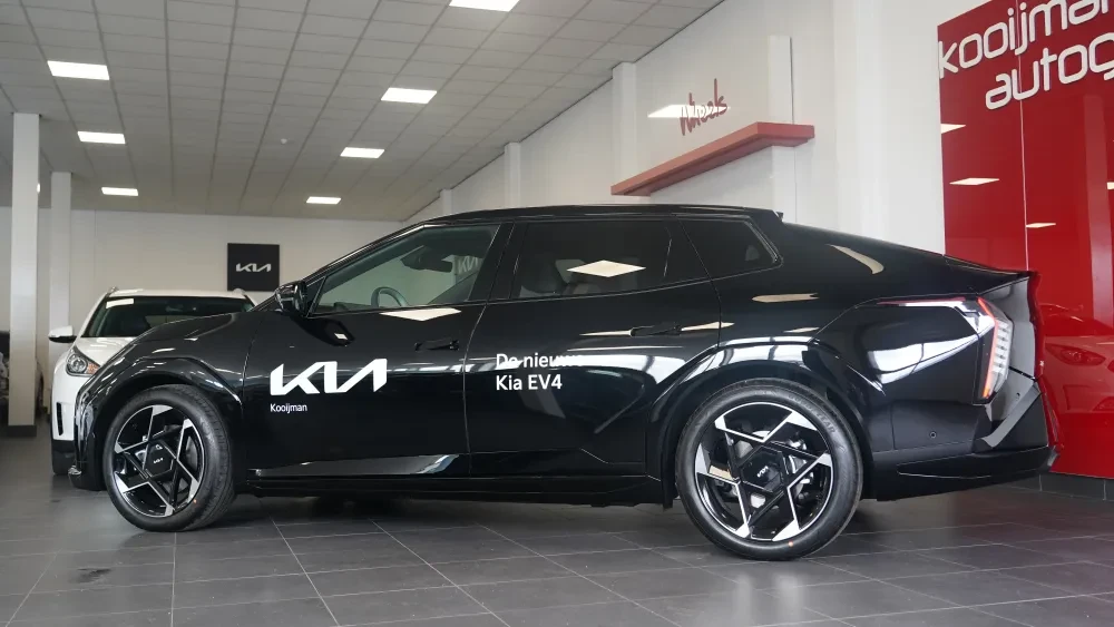 KIA EV4 bij kooijman autogroep proefrit gratis