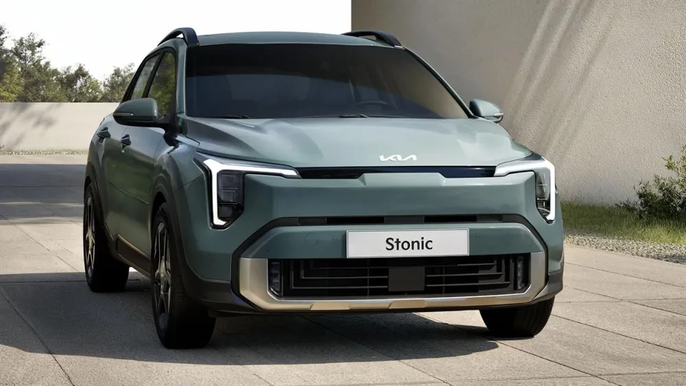 nieuwste kia stonic bij kia kooijman autgroep in showroom