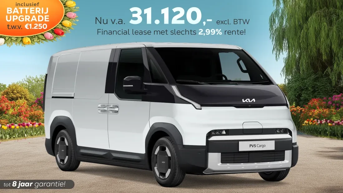 Kia PV5 Cargo wit in de actie bij Kooijman autogroep